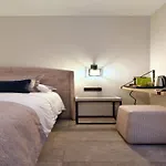 With Pool & For 12 Guests Сasa de vacaciones Durbuy