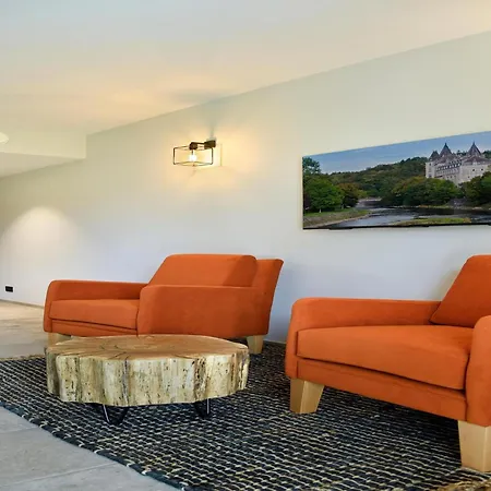 Hébergement de vacances With Pool & For 12 Guests *