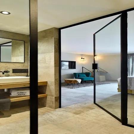 Hébergement de vacances With Pool & For 12 Guests