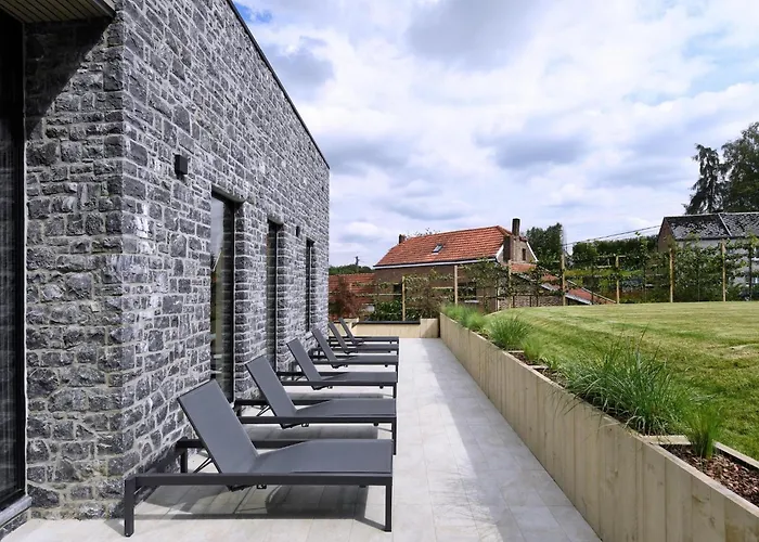 Hébergement de vacances With Pool & For 12 Guests *