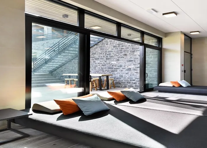 With Pool & For 12 Guests * Durbuy